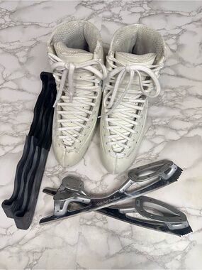 Edea Ice Fly 265C Boot With John Wilson Gold Seal Revolution Blades - USED